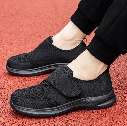 Sneakerpalace| Luftig diabetessko til sommeren med kardborreluk