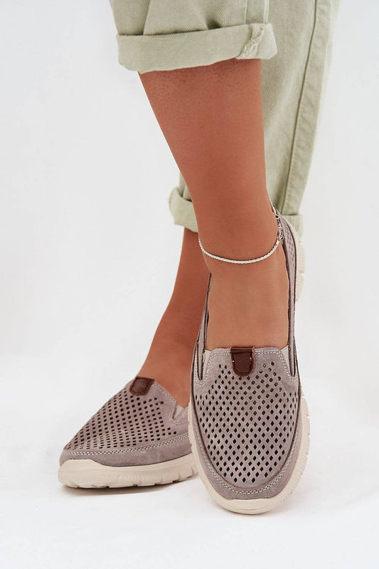 Sneakerpalace Halbschuhe Model 225233 Step in style