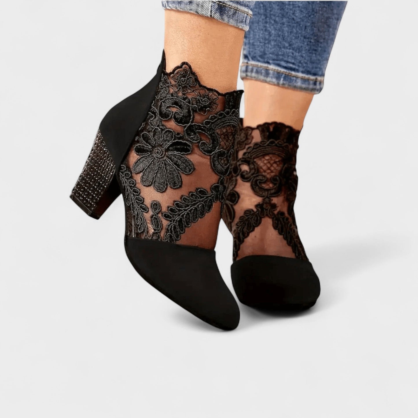 Sneakerpalace| Alaine – Blomsterhæle med festlig og feminin stil