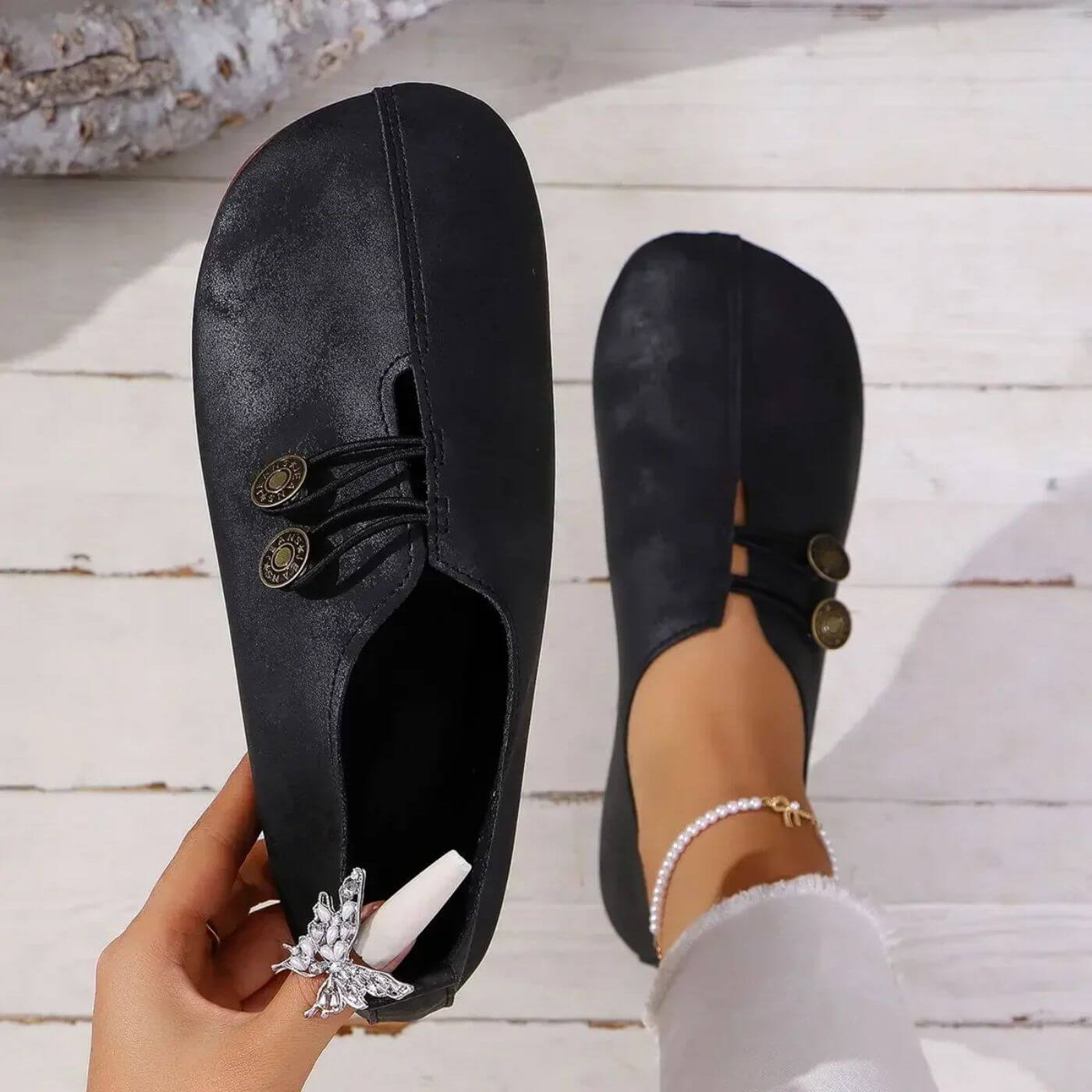 Sneakerpalace| Komfortabel damesko med rund tå og slip-on design