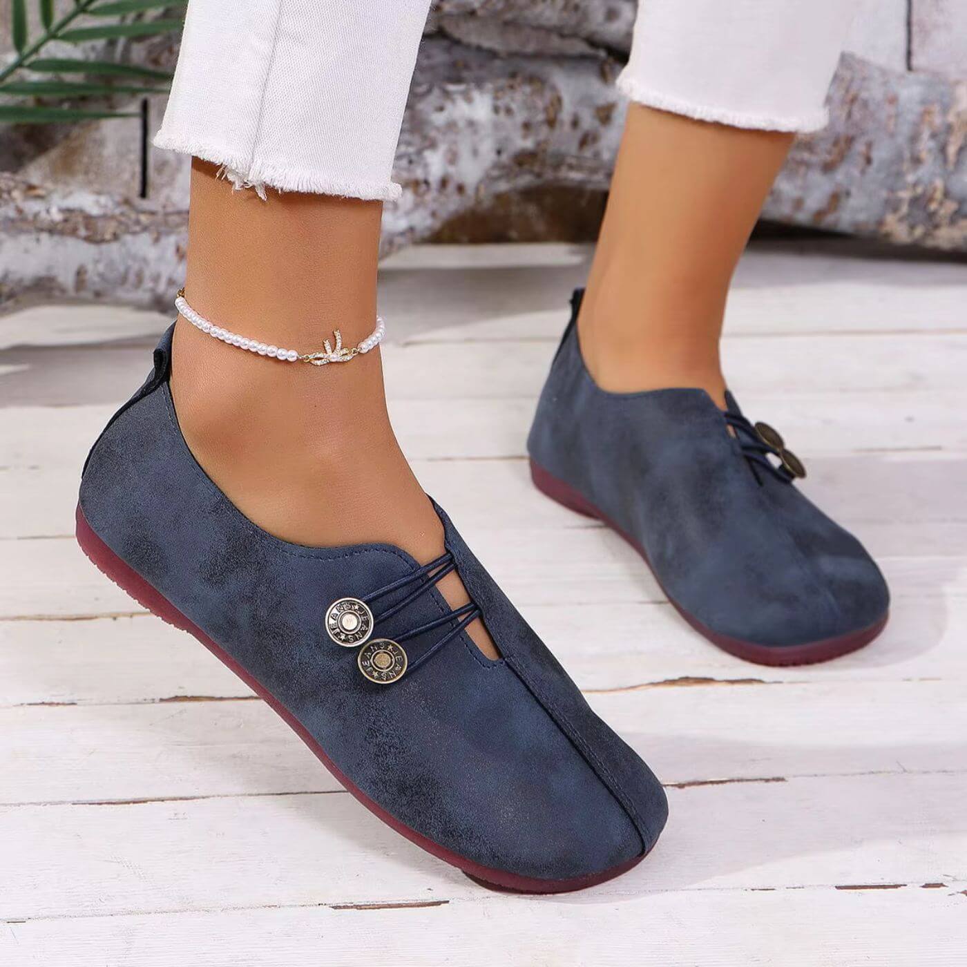 Sneakerpalace| Komfortabel damesko med rund tå og slip-on design