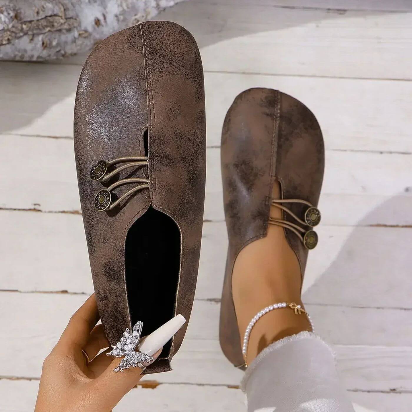 Sneakerpalace| Komfortabel damesko med rund tå og slip-on design
