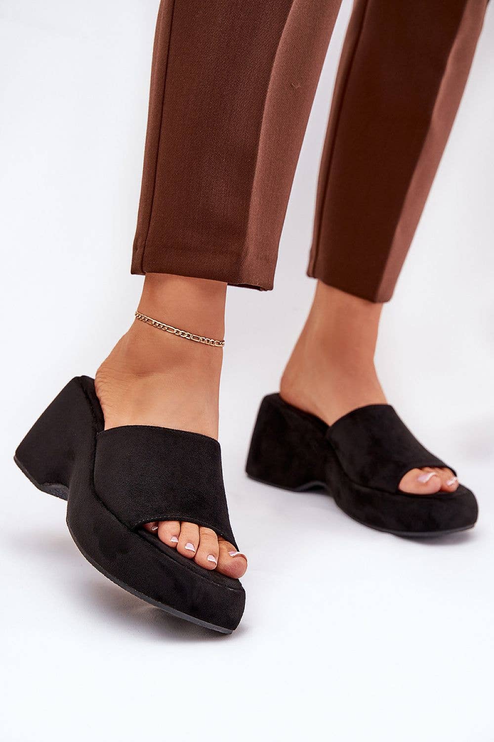 Sneakerpalace mules model 210171 Træd med stil